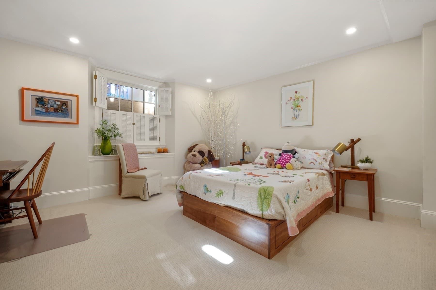 Condominium at 142 Chestnut Street # 5, Boston MA 02108, photo 15 of 20