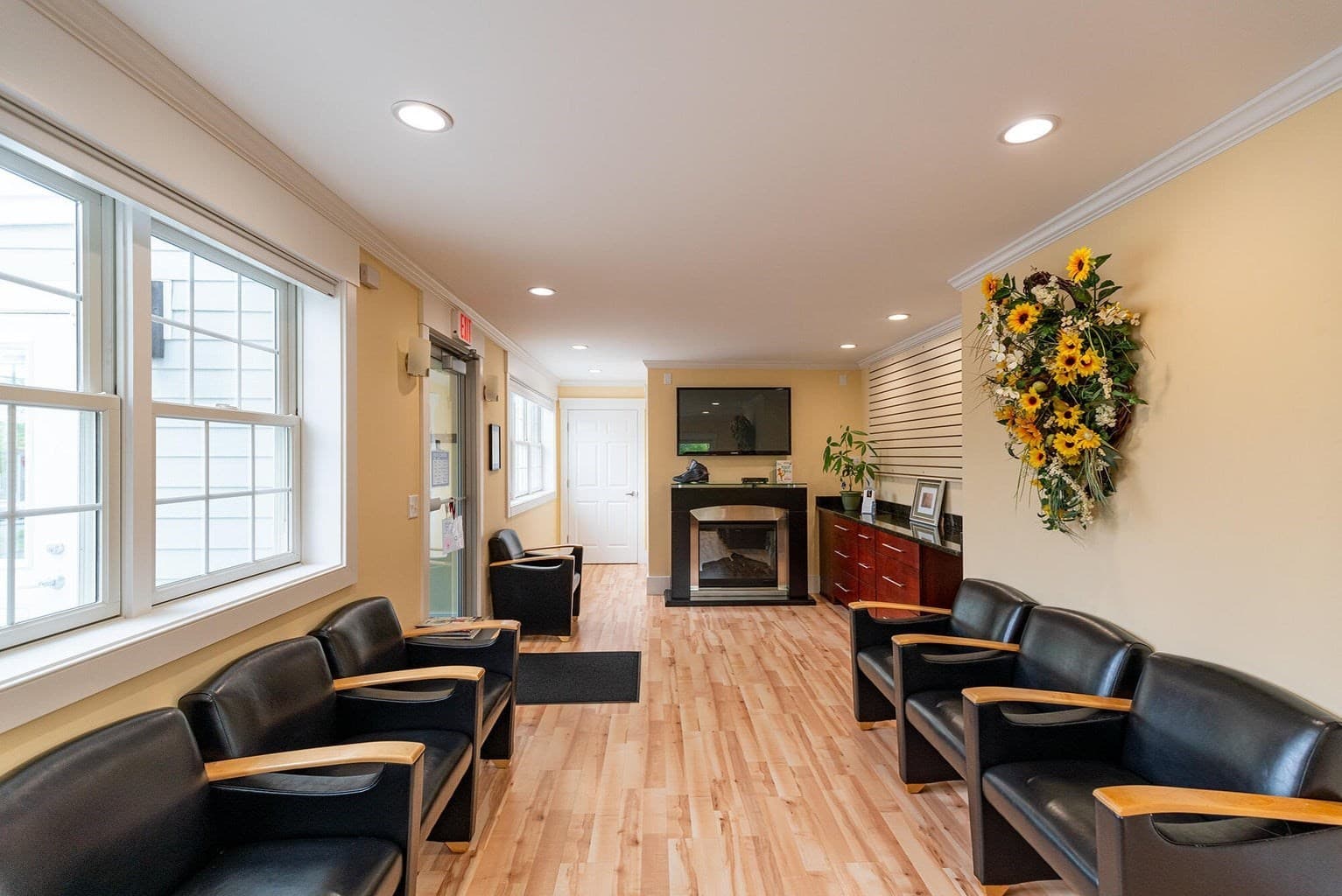 Commercial Sale at 31 Meetinghouse, Chatham MA 02659, Chatham, photo 6 of 10