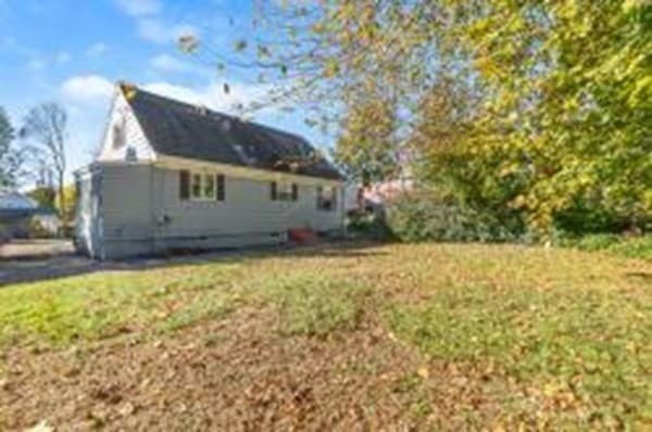 30 Gray St, Somerset MA 02726 photo 5