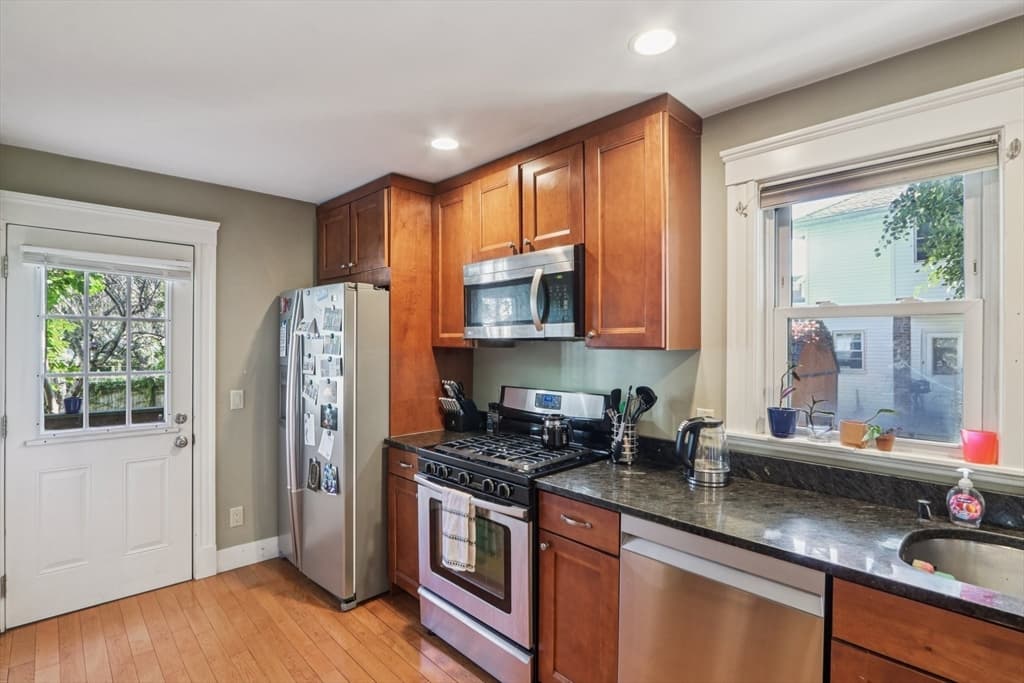 2 Family - 2 Units Up/Down at 15-17 Colby St, Medford MA 02155, photo 10 of 40