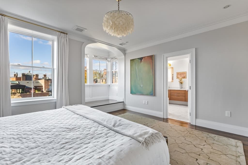 Condominium at 4 Joy St PH, Boston MA 02108, photo 19 of 34