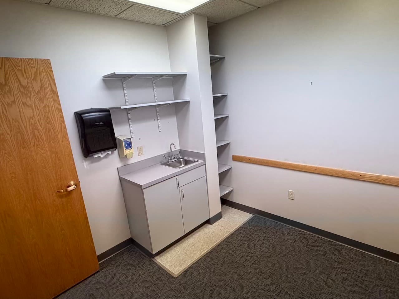 Commercial Sale at 20 Pondmeadow Dr, Reading MA 01867, photo 13 of 20