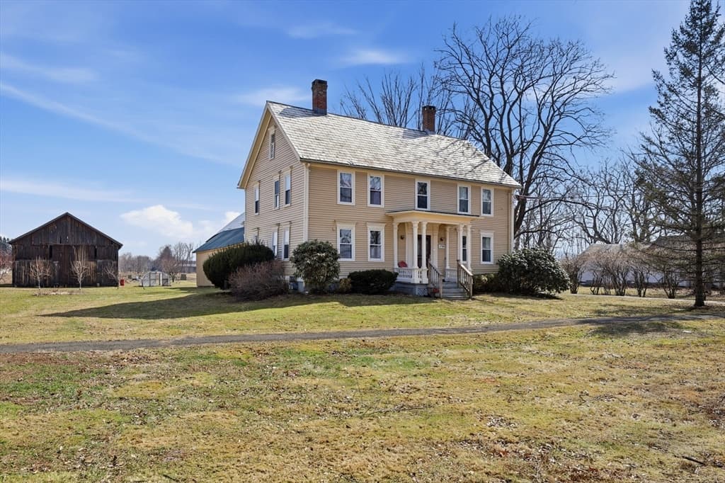 128 West St, Hadley MA 01035