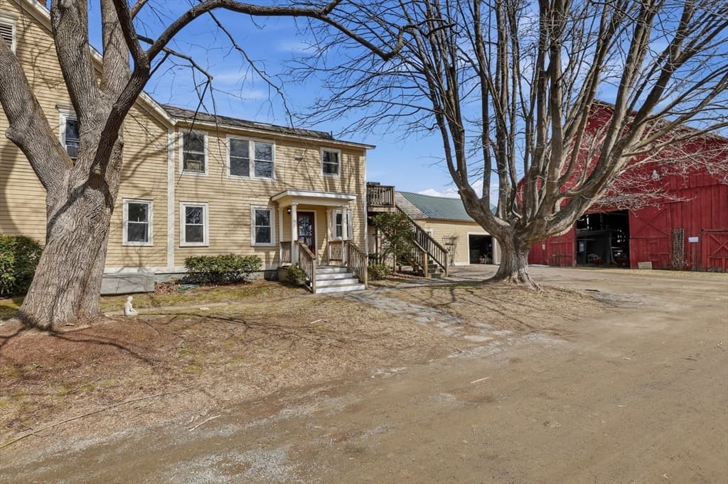 Multi Family at 128 West St, Hadley MA 01035, photo 4 of 42