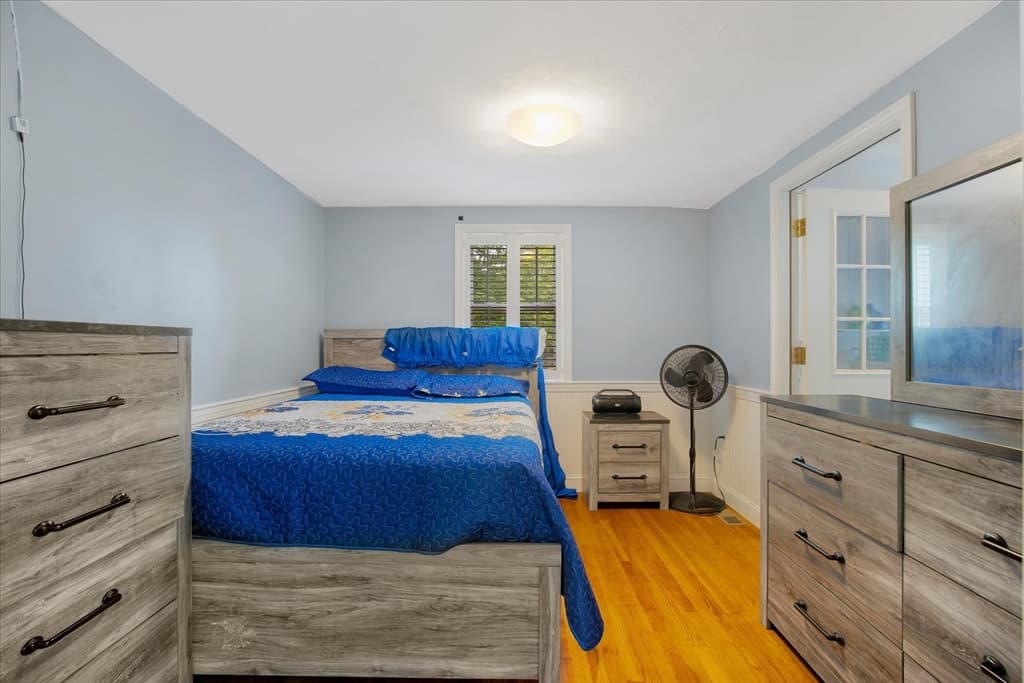 Single Family Residence at 1309 Shootflying Hill Rd, Barnstable MA 02632, photo 27 of 31