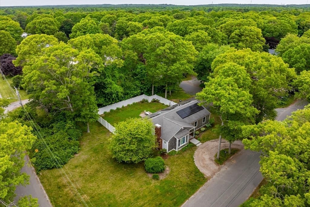 Single Family Residence at 1309 Shootflying Hill Rd, Barnstable MA 02632, photo 2 of 31