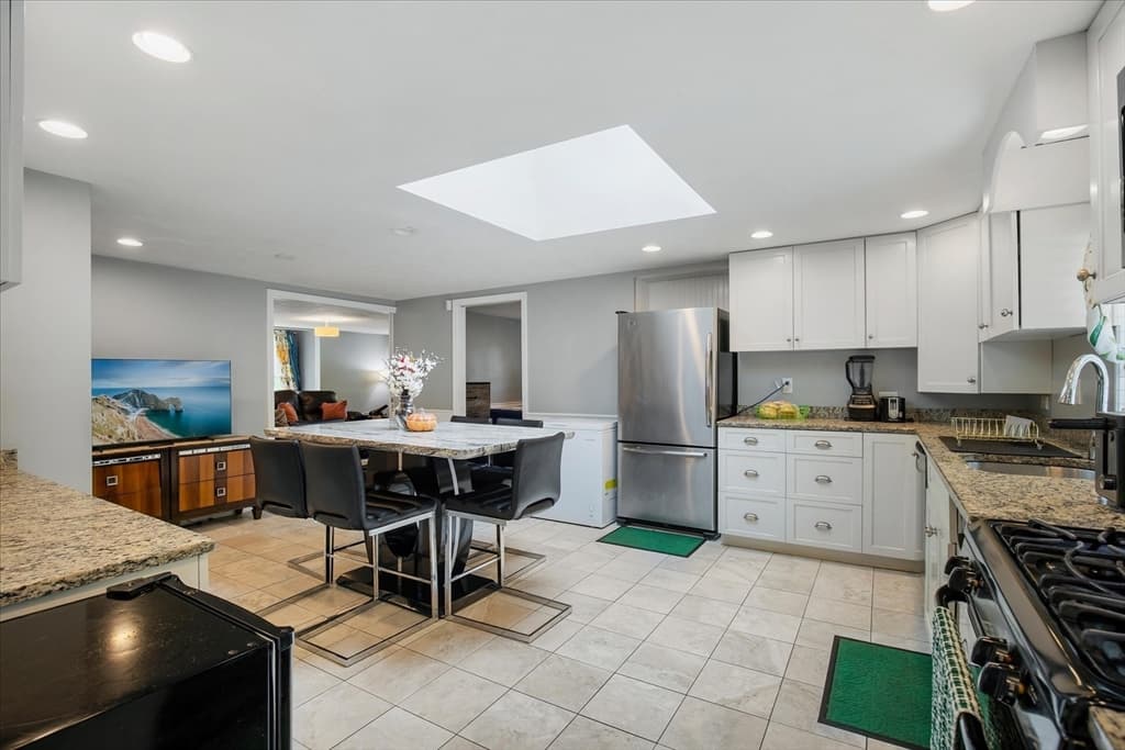 Single Family Residence at 1309 Shootflying Hill Rd, Barnstable MA 02632, photo 25 of 31