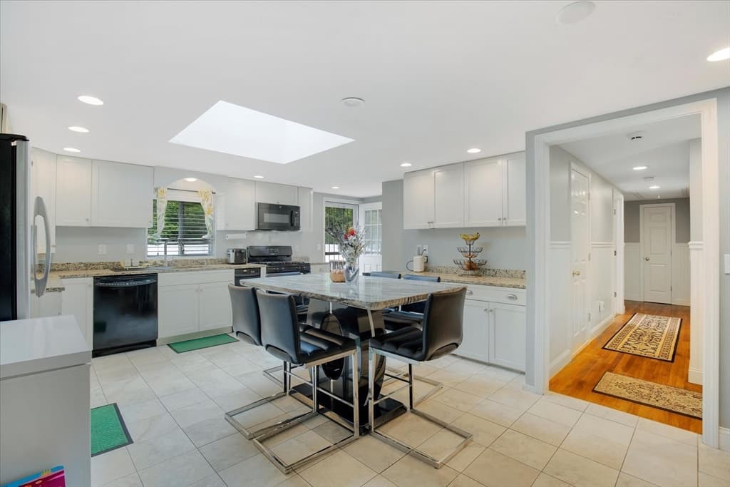 Single Family Residence at 1309 Shootflying Hill Rd, Barnstable MA 02632, photo 21 of 31