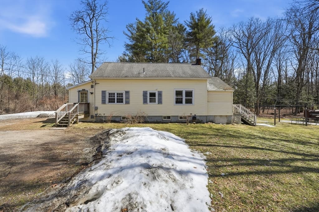 5 Torrey St, Easthampton MA 01027 photo 36