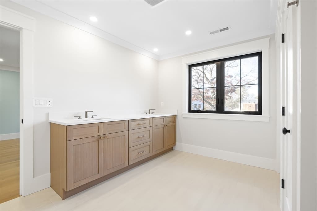 Single Family Residence at 5 Bradford Road, Natick MA 01760, Natick, photo 17 of 35