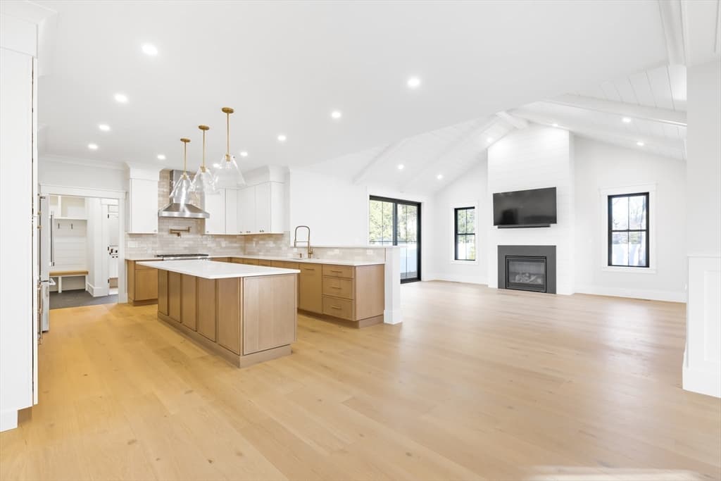 Single Family Residence at 5 Bradford Road, Natick MA 01760, Natick, photo 4 of 35