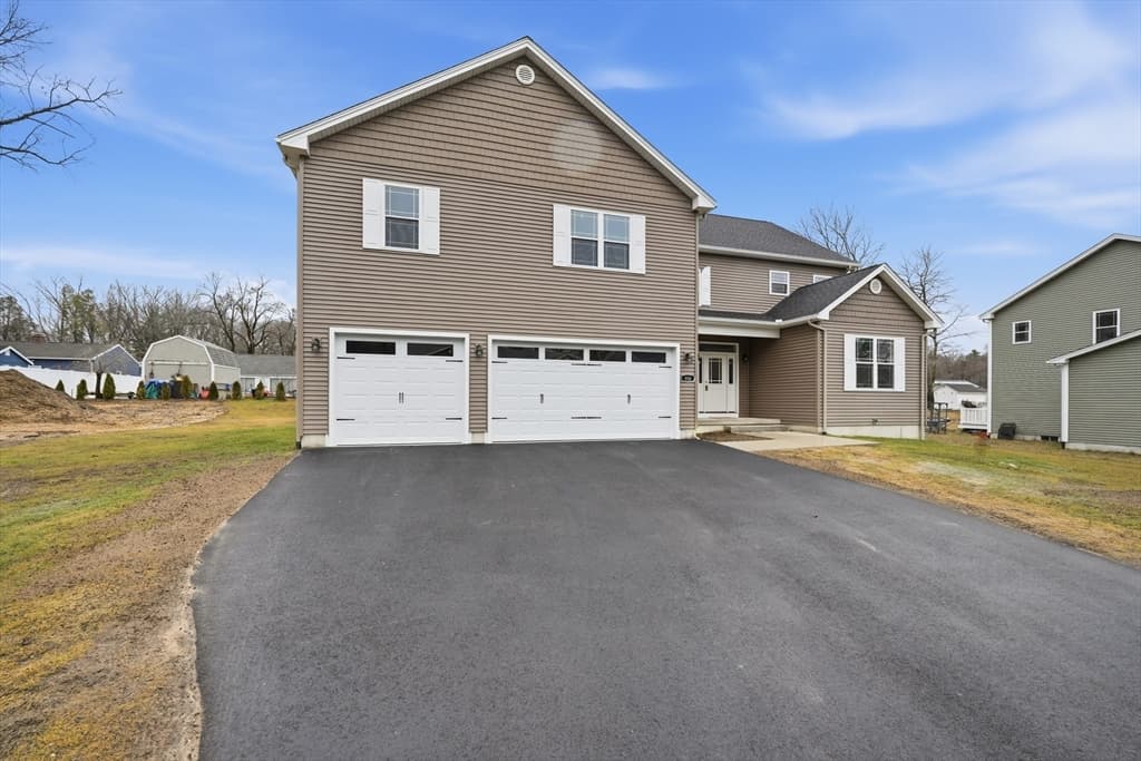 Single Family Residence at 110 Crystal Brook Drive, Springfield MA 01118, Springfield, photo 2 of 40