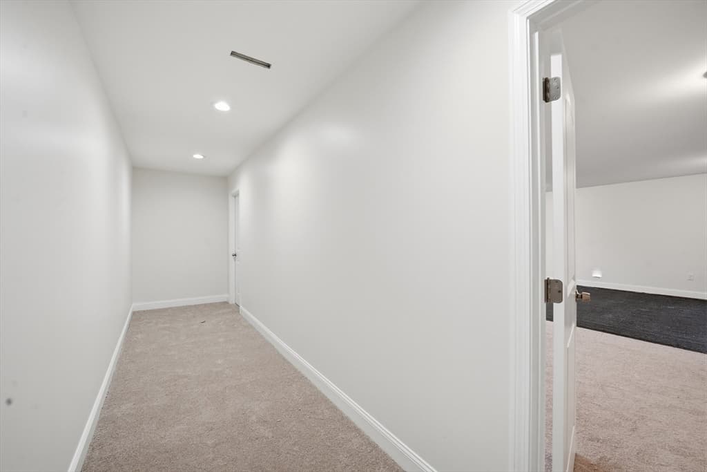 Single Family Residence at 110 Crystal Brook Drive, Springfield MA 01118, Springfield, photo 37 of 40