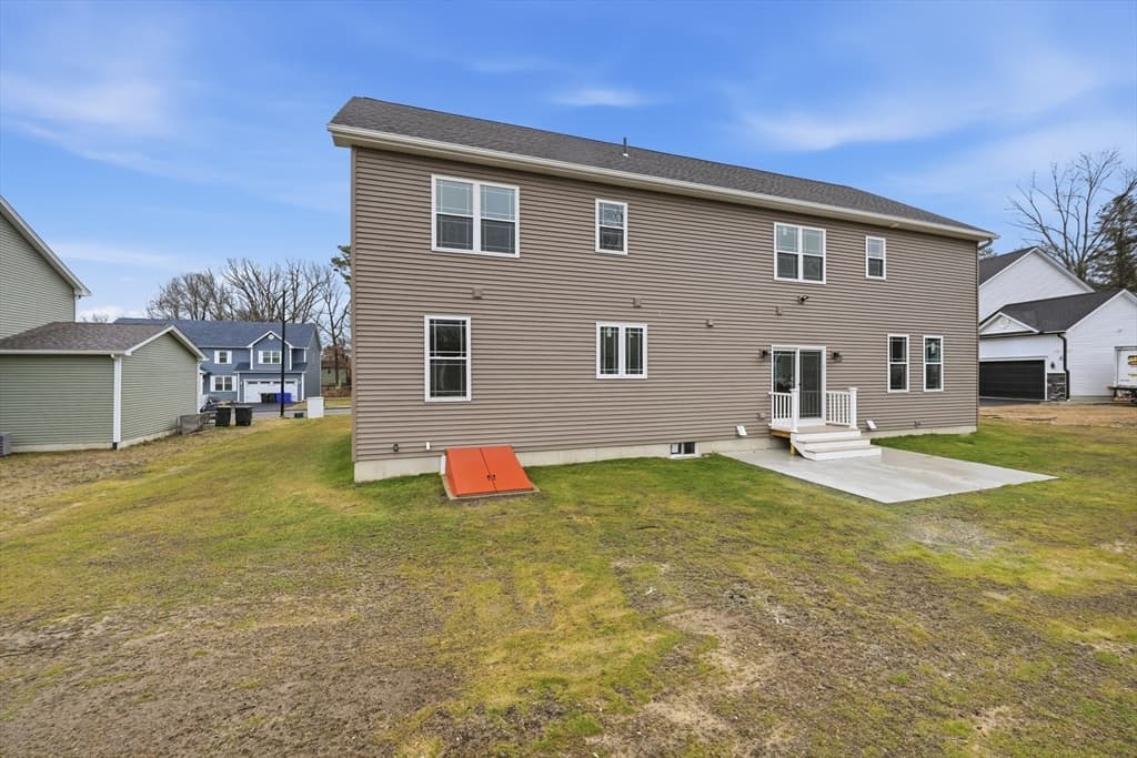 Single Family Residence at 110 Crystal Brook Drive, Springfield MA 01118, Springfield, photo 4 of 40