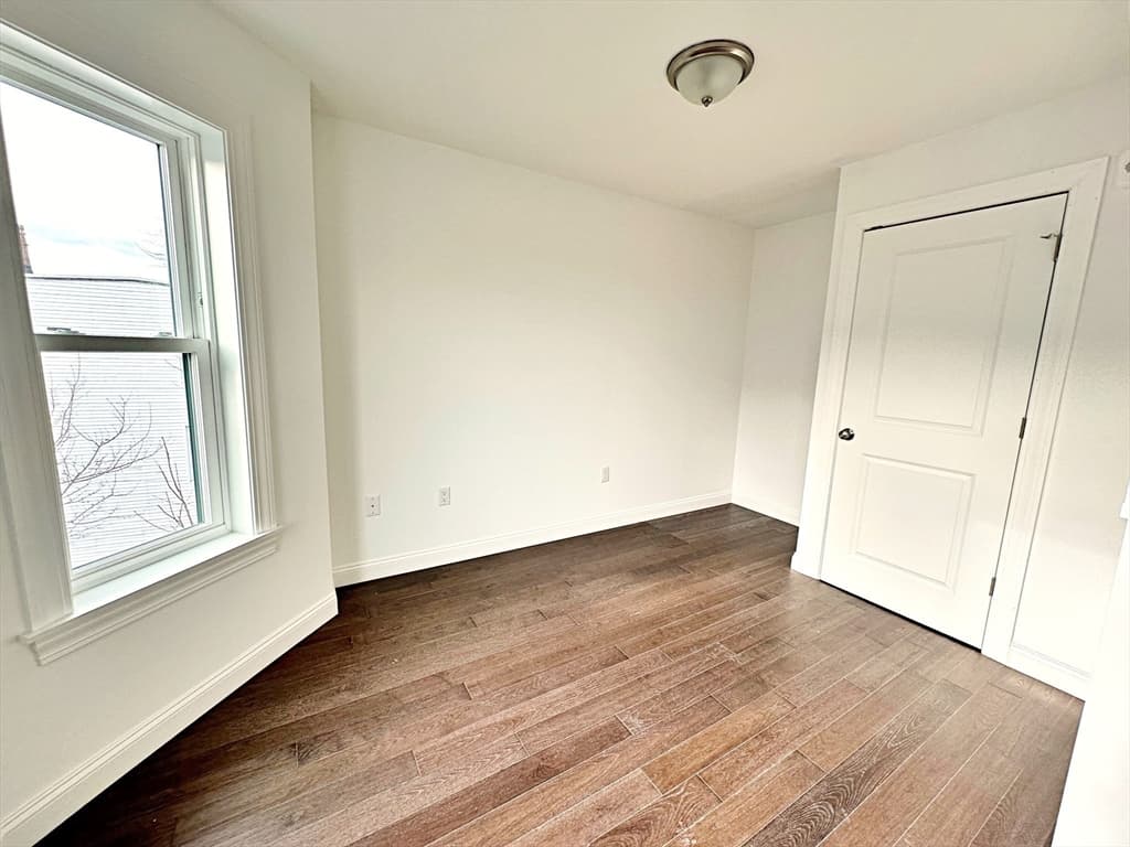 Condominium at 109 Boardman St # 6, Boston MA 02128, Boston, photo 17 of 25
