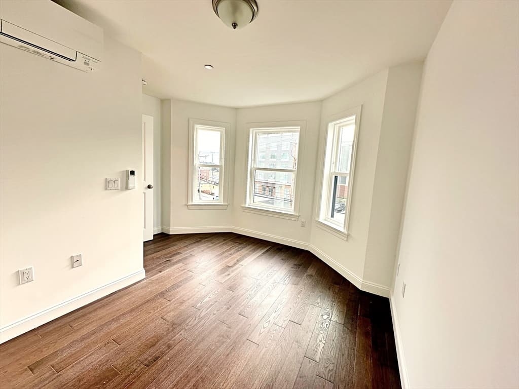 Condominium at 109 Boardman St # 6, Boston MA 02128, Boston, photo 18 of 25