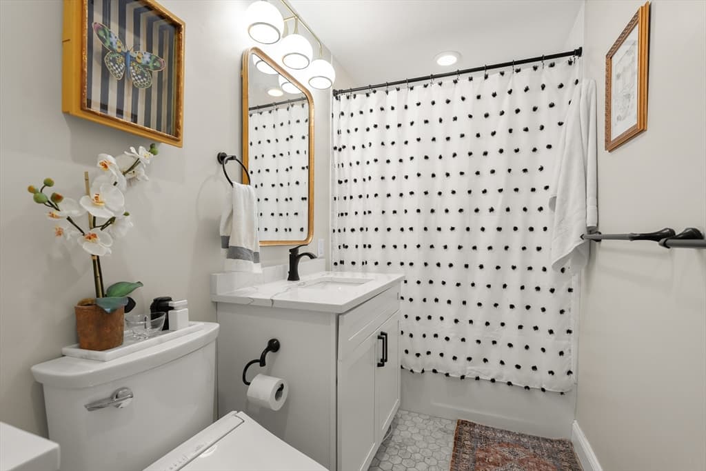 Condominium at 350 North St # 200, Boston MA 02113, photo 16 of 22