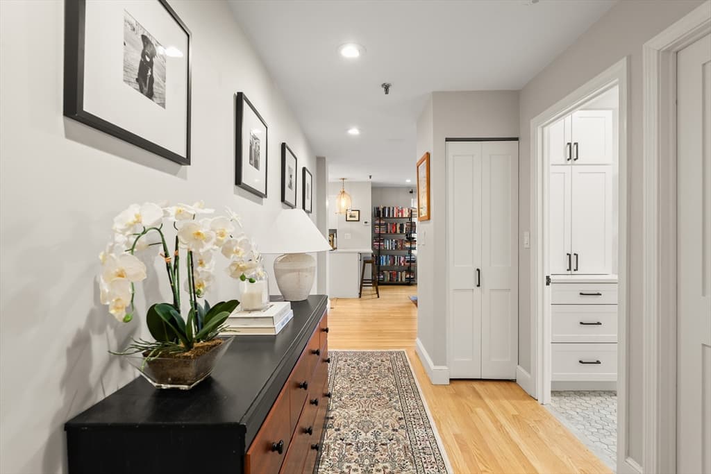 Condominium at 350 North St # 200, Boston MA 02113, photo 14 of 22