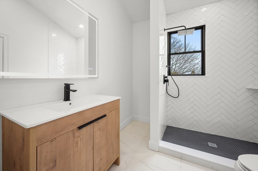 Condominium at 23-27 Cedar St # 25, Boston MA 02126, Boston, photo 9 of 16