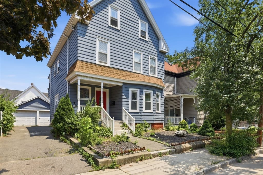 15 Waverly Ave, Everett MA 02149 photo 3
