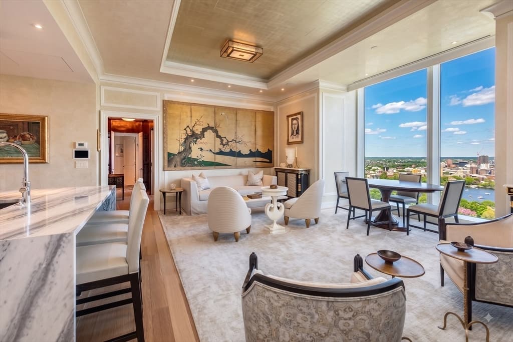 1 Dalton St # 3902, Boston MA 02199