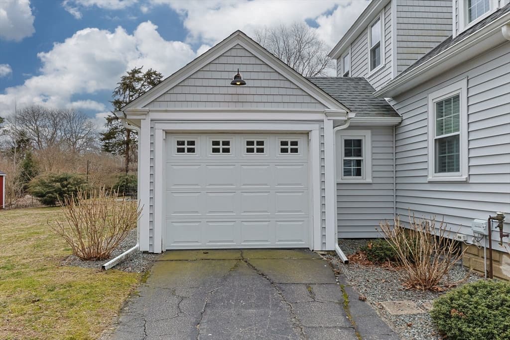 Single Family Residence at 182 Woods Hole Rd, Falmouth MA 02540, Falmouth, photo 34 of 42