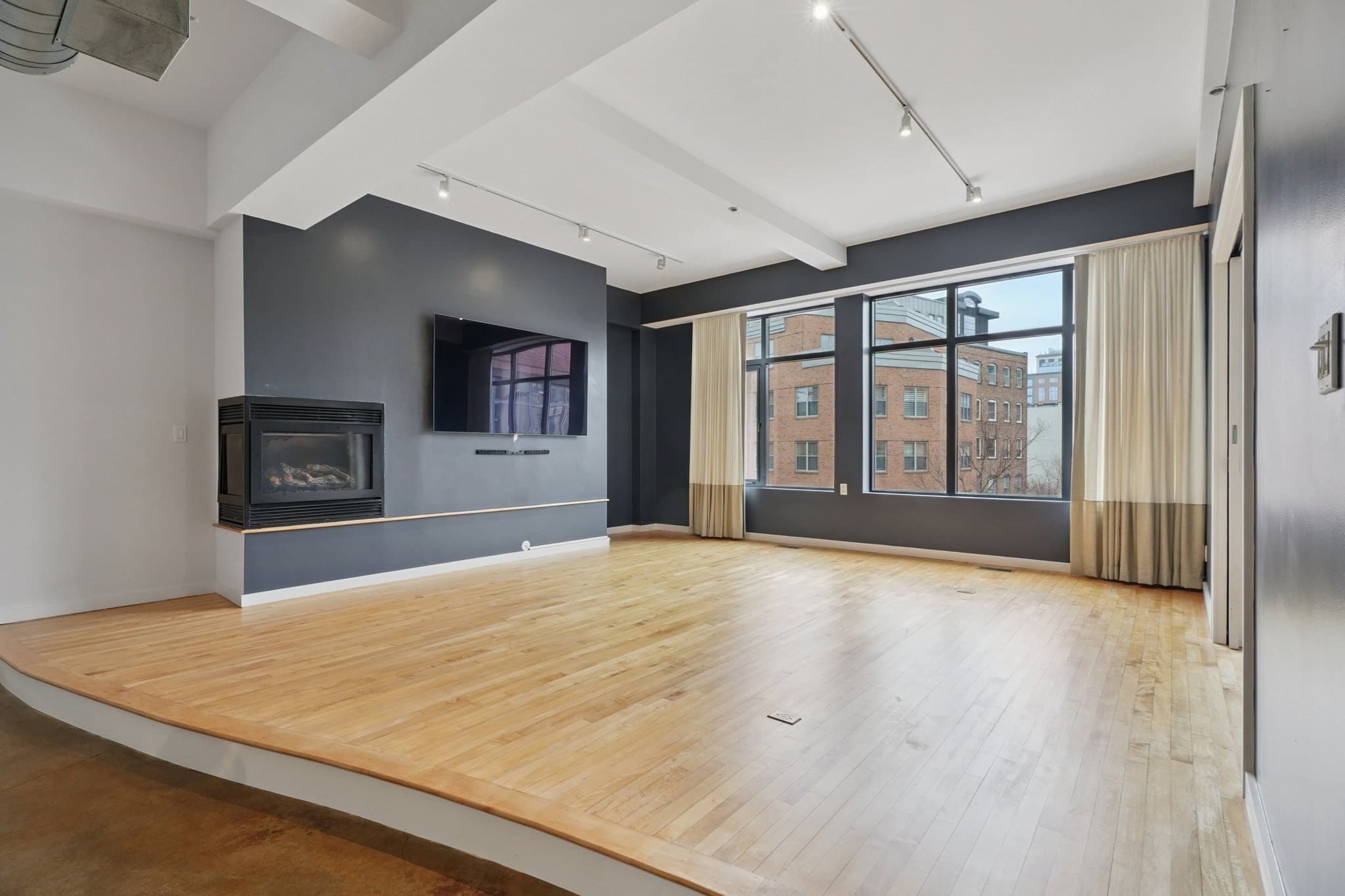 Condominium at 1200 Washington St # 416, Boston MA 02118, photo 2 of 21