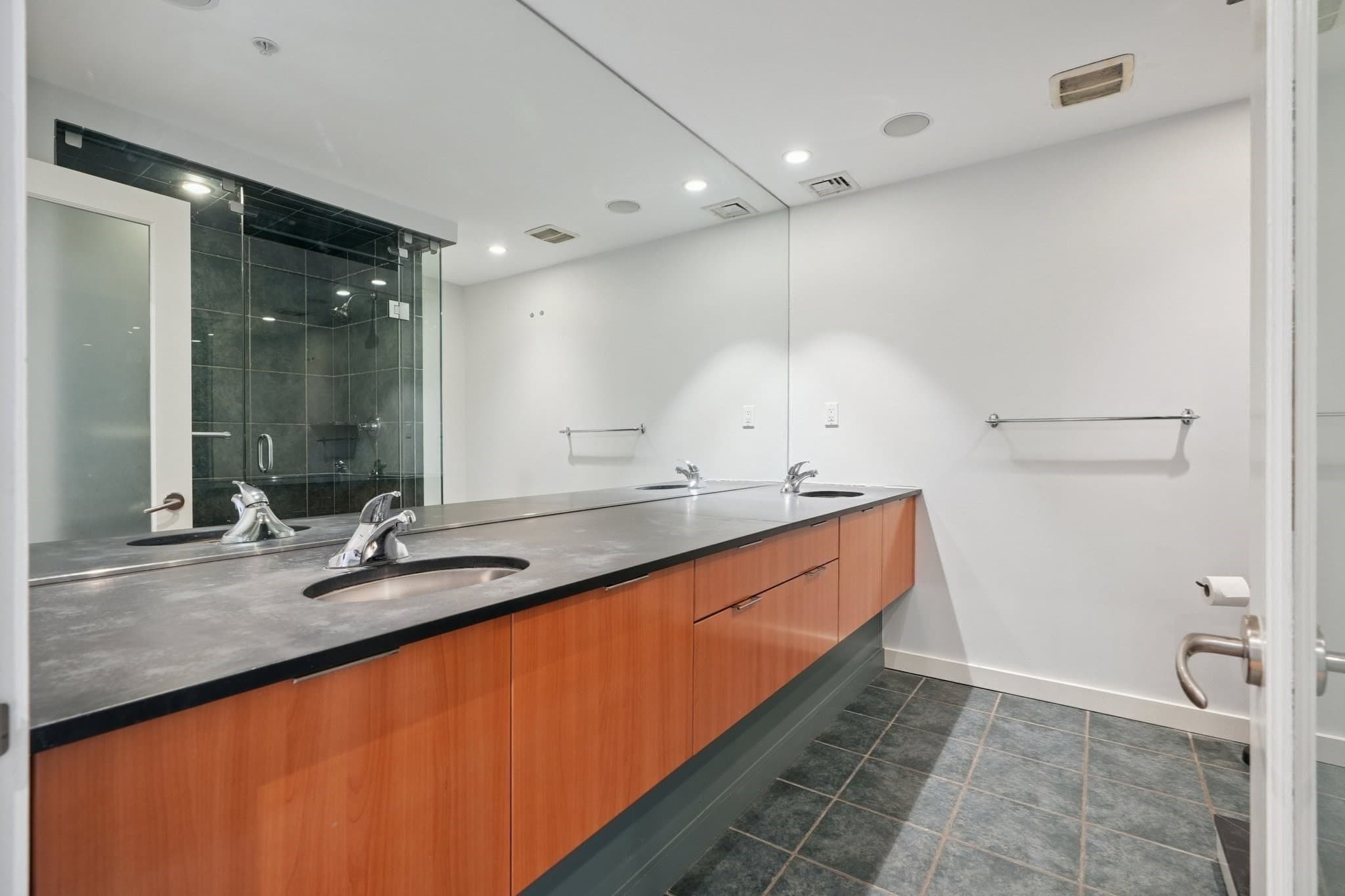 Condominium at 1200 Washington St # 416, Boston MA 02118, photo 9 of 21