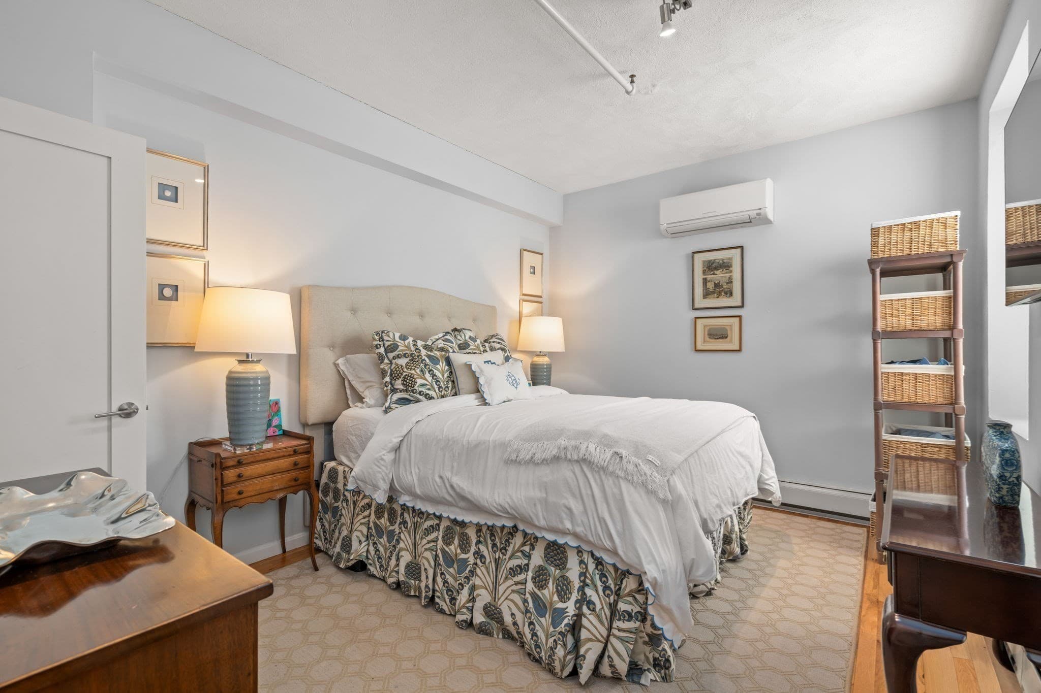 Condominium at 34 Plympton Street # 1, Boston MA 02118, photo 15 of 24