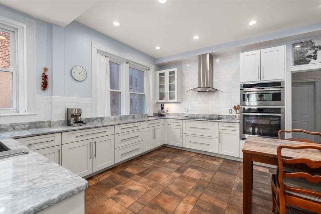 Condominium at 7 Parkman St # 1, Brookline MA 02446, photo 12 of 27