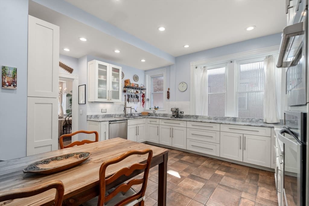 Condominium at 7 Parkman St # 1, Brookline MA 02446, photo 15 of 27