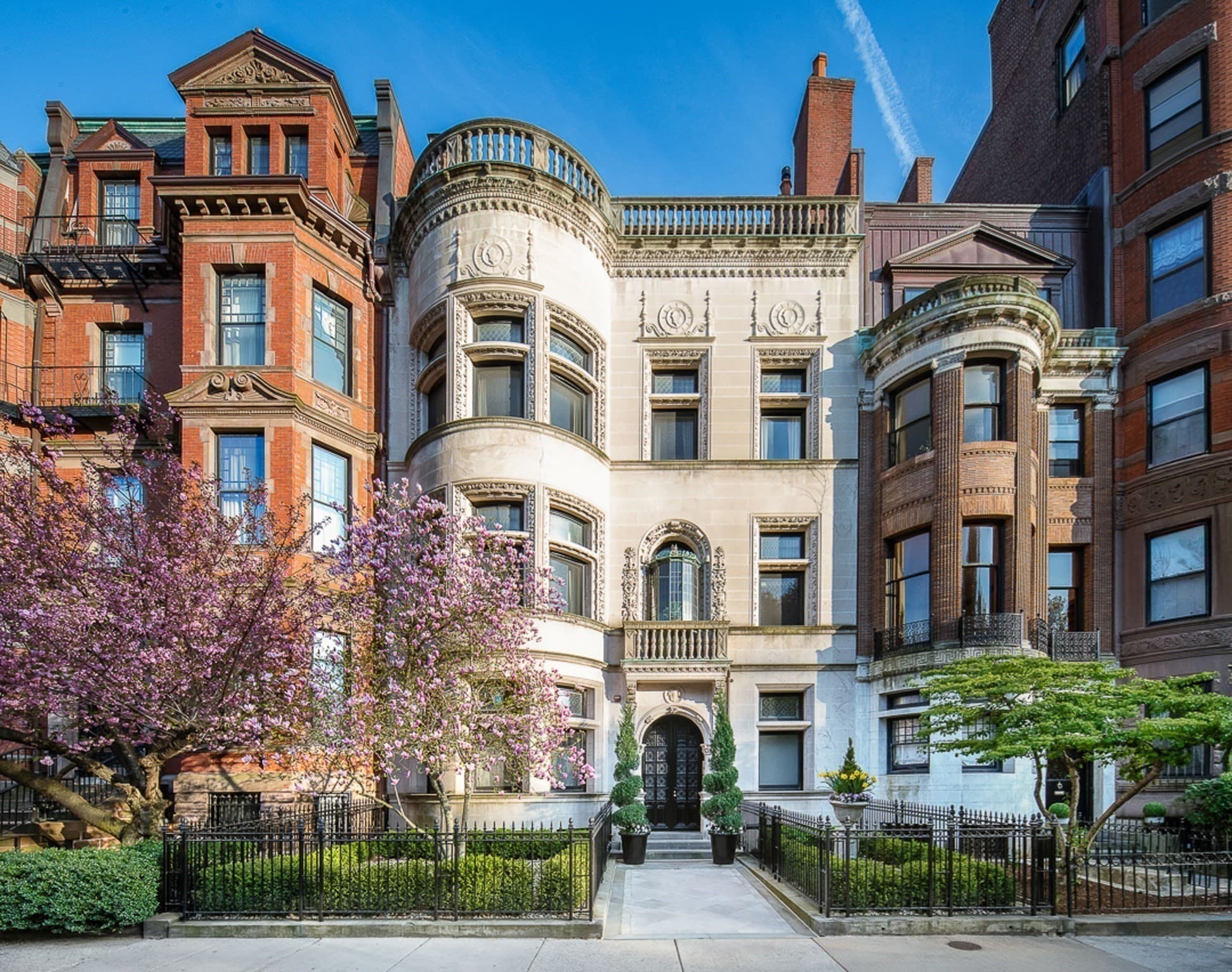 304 Commonwealth Ave PH, Boston MA 02115