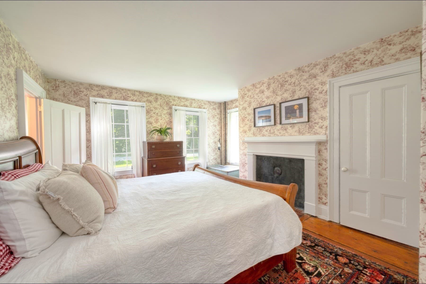 Single Family Residence at 316 Summer St, Marshfield MA 02050, photo 13 of 42