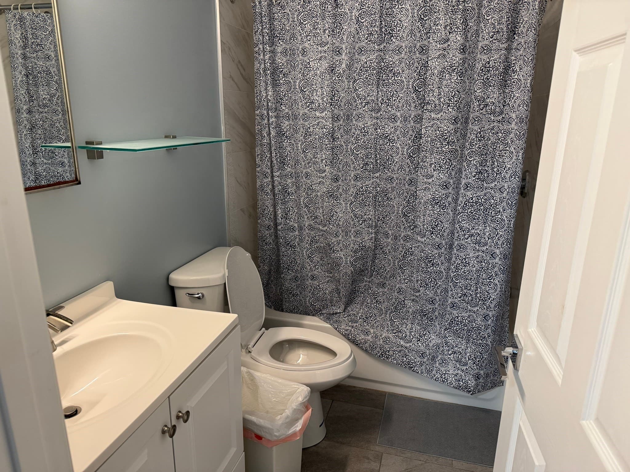 5-9 Family at 40-42 Dehon St, Revere MA 02151, photo 6 of 7