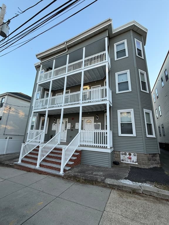40-42 Dehon St, Revere MA 02151