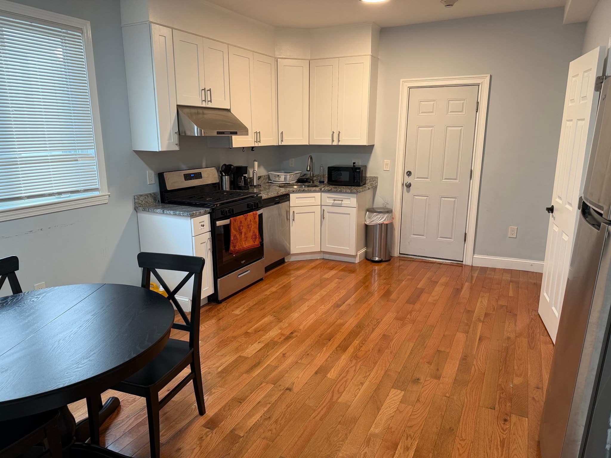 5-9 Family at 40-42 Dehon St, Revere MA 02151, photo 4 of 7
