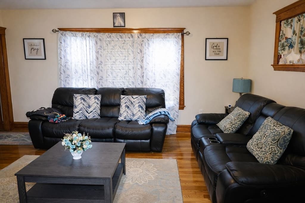 73 Bonair St, Somerville MA 02145 photo 9