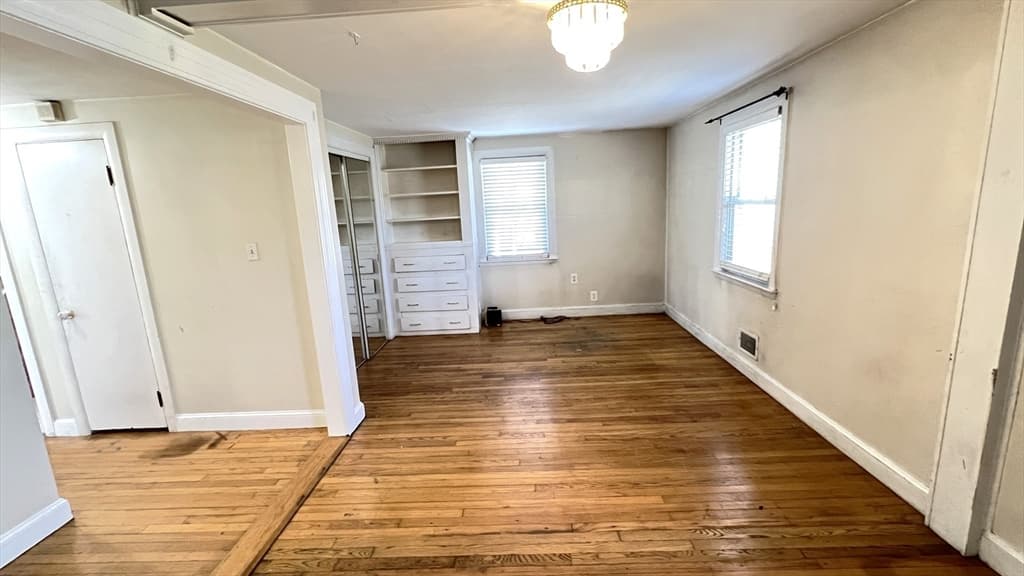 Single Family Residence at 2 Carpenter Rd, Lynnfield MA 01940, photo 11 of 20