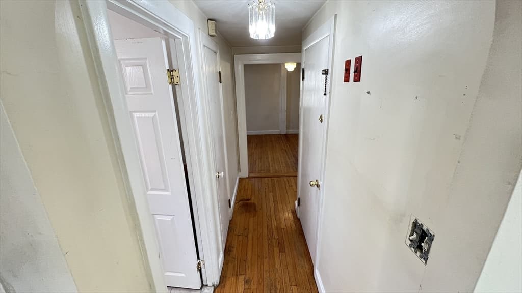 Single Family Residence at 2 Carpenter Rd, Lynnfield MA 01940, photo 8 of 20