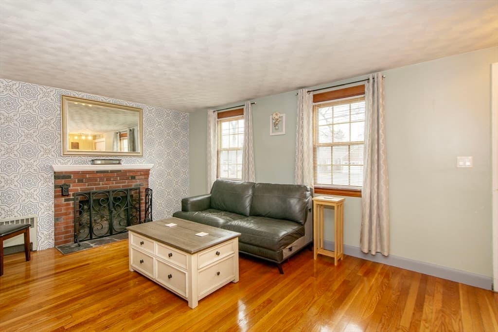 Single Family Residence at 214 Mechanic St, Foxboro MA 02035, photo 13 of 40
