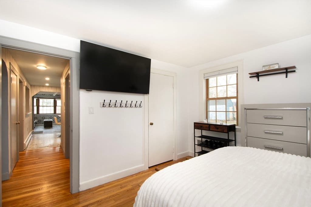 Single Family Residence at 214 Mechanic St, Foxboro MA 02035, photo 12 of 40