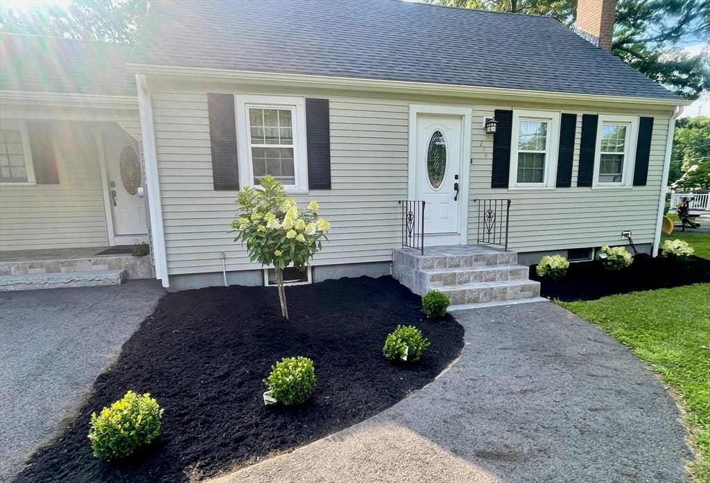 Single Family Residence at 214 Mechanic St, Foxboro MA 02035, photo 3 of 40