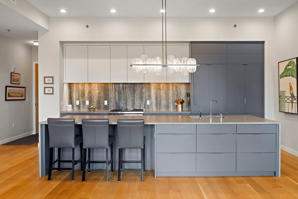 477 Harrison Ave # 5B, Boston MA 02118