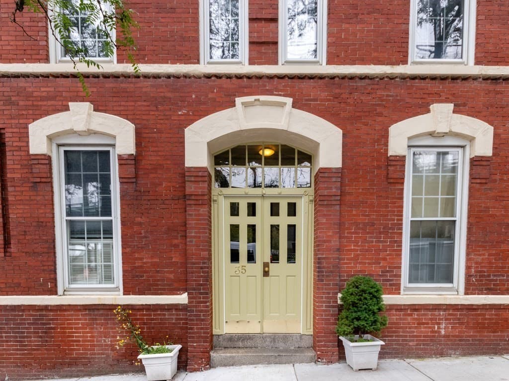 Condominium at 35 Chestnut St # 2, Chelsea MA 02150, Chelsea, photo 2 of 24