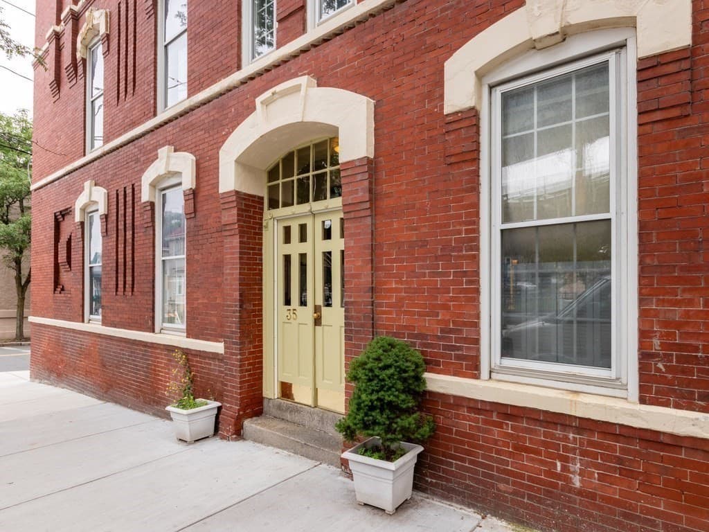 35 Chestnut St # 2, Chelsea MA 02150