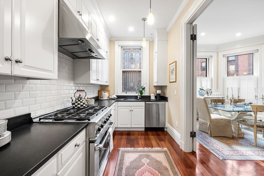 392 Marlborough St # 1, Boston MA 02115 photo 13