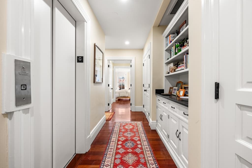 392 Marlborough St # 1, Boston MA 02115 photo 17