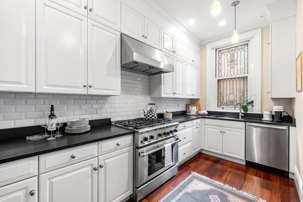 392 Marlborough St # 1, Boston MA 02115 photo 12