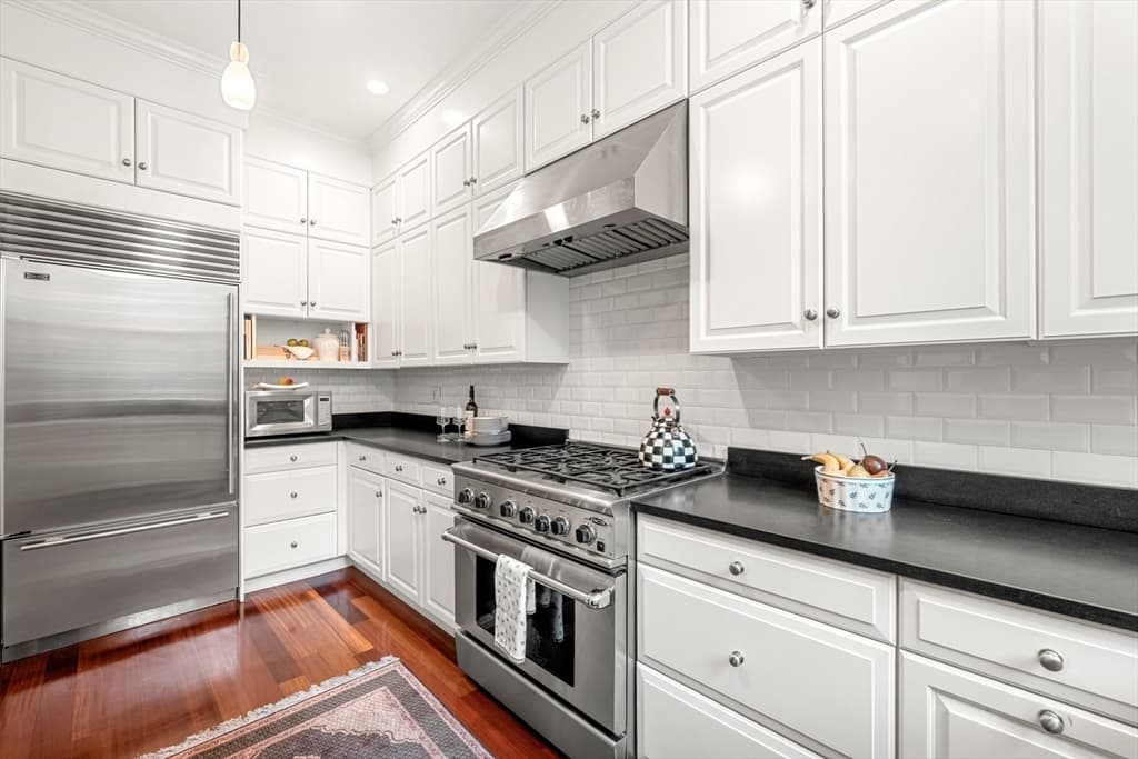 392 Marlborough St # 1, Boston MA 02115 photo 11