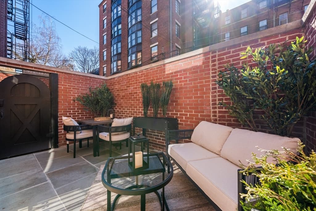 392 Marlborough St # 1, Boston MA 02115 photo 19